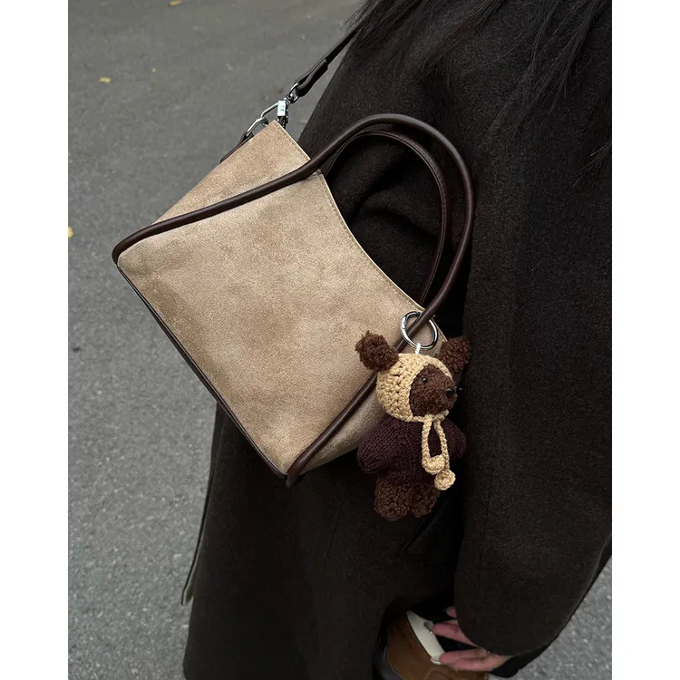 韩系小众包包女2025新款秋冬手提包时尚百搭爆款通勤单肩包斜挎包