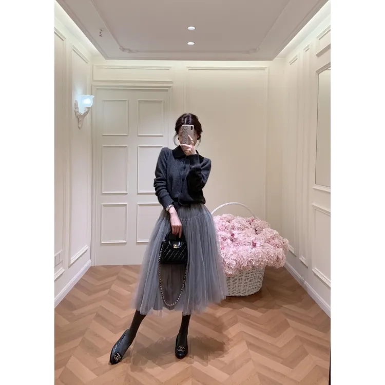 法式温柔风气质休闲翻领针织上衣秋冬新款时髦百搭显瘦半身裙套装