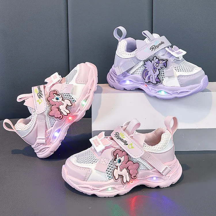 女童亮灯运动鞋夏季新款女童镂空单网透气跑步鞋小女孩防滑公主鞋