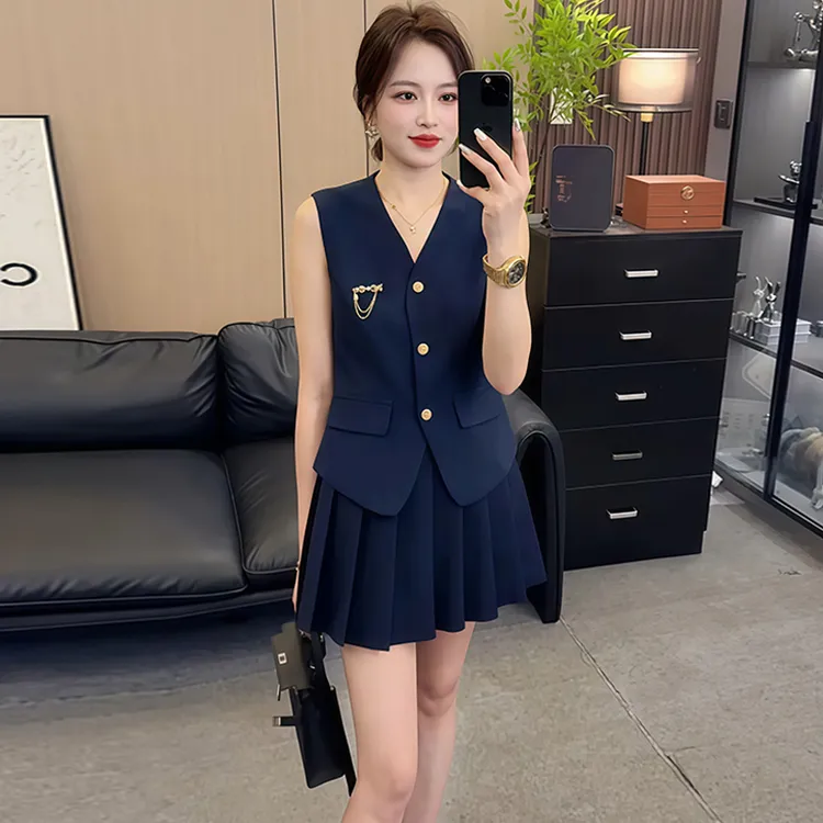 休闲高级感套装女2026年夏季新款洋气减龄显瘦无袖马甲短裙两件套