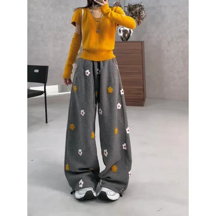 今年流行宽松显瘦潮流减龄阔腿长裤女秋冬新款毛呢刺绣加厚休闲裤