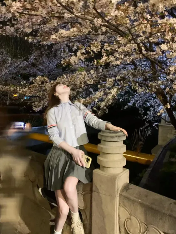 小众2025撞色条纹polo衫上衣半裙套装白色翻领百搭休闲长袖衬衫女