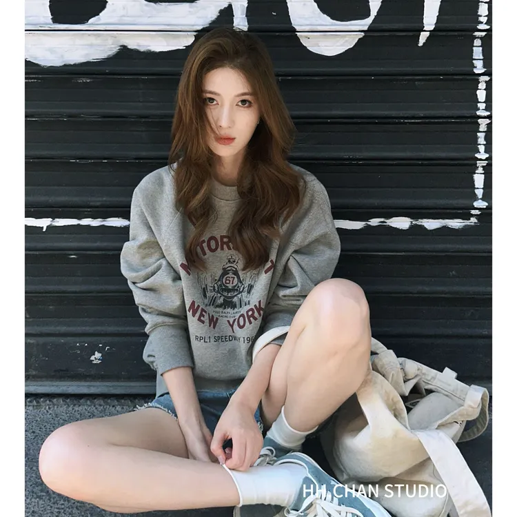 HH.CHAN“低空飞行”定制棉RL秋季新款低饱和小赛车卫衣HH53H38601