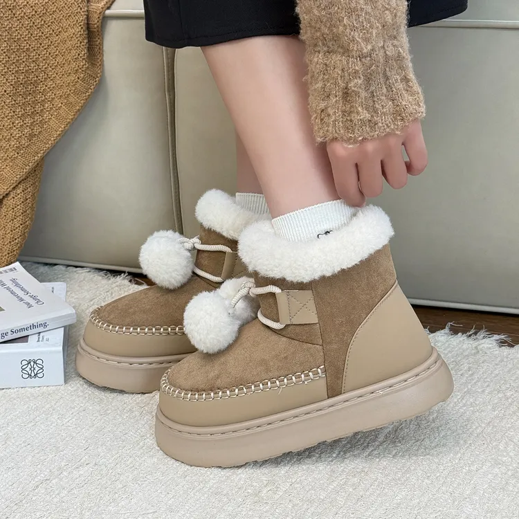 雪地靴女冬季2025新款厚底防滑加绒加厚中筒东北保暖短靴外穿棉鞋
