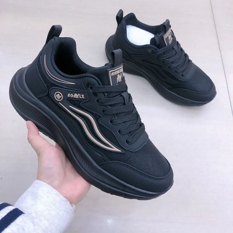 轻便保暖休闲风圆头时尚男鞋休闲百搭运动鞋低帮棉鞋男士加绒防滑