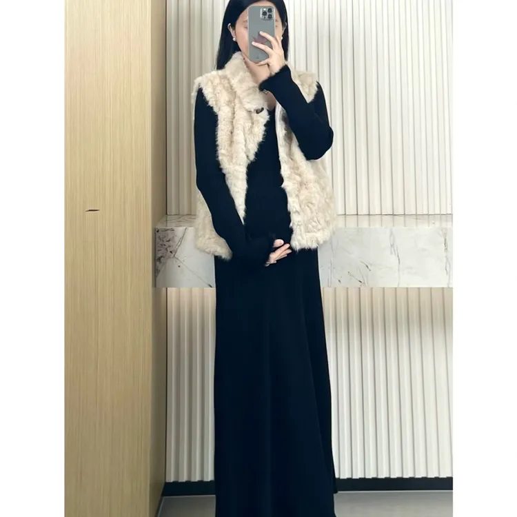 LL· 7277#冬季温柔V领气质纯欲风毛袖口A版连衣裙