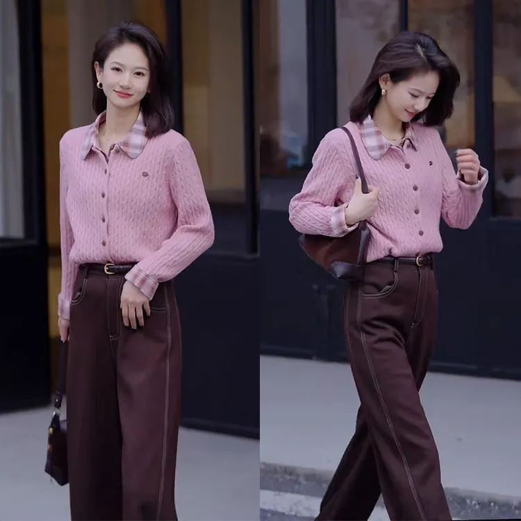 秋冬穿搭一整套2025新款百搭翻领假两件针织上衣高腰牛仔裤两件套