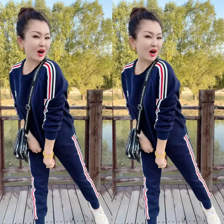 2601加绒新款圆领洋气百搭套头休闲运动套装