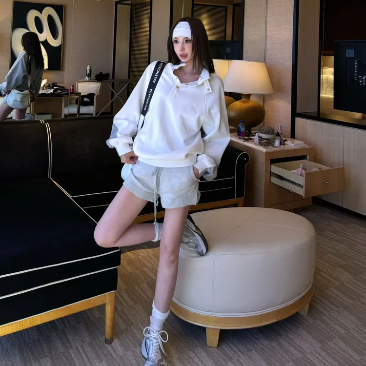 婉君【品牌两穿卫衣】秋冬款百搭潮流宽松简约运动卫衣LWJ25B2T1812