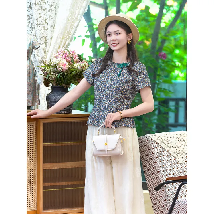 布符2025年夏季新款蜻蜓花扣短袖上衣女士显瘦百搭通勤MXDX12C