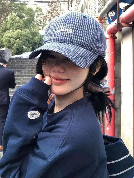 韩系格纹字母棒球帽女春秋百搭宽檐大头围显脸小鸭舌帽子