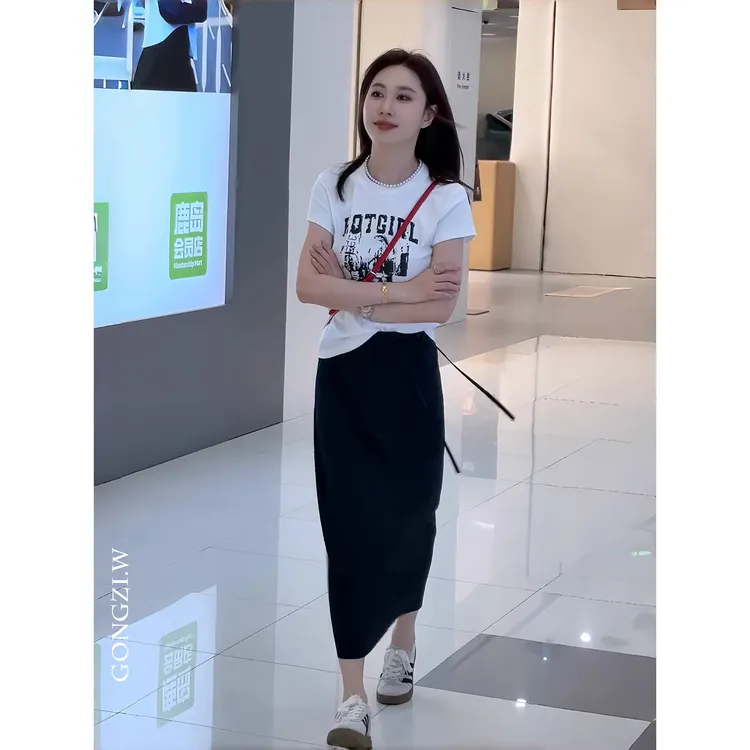 2025新款夏装一整套高级感时尚印花T恤女高腰显瘦休闲半身裙套装