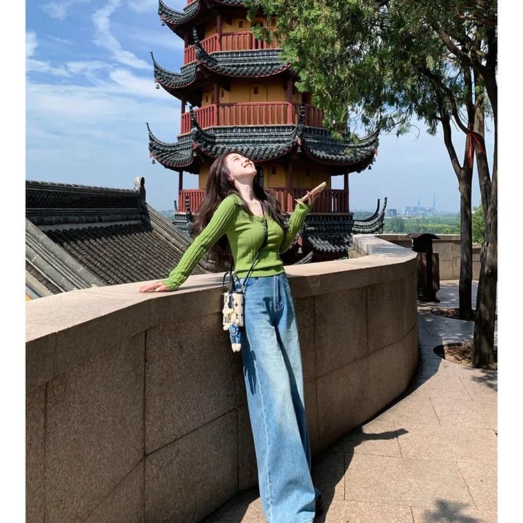 MARIE.COCO绿色v领修身显瘦长袖针织衫女秋季水洗牛仔裤时尚套装