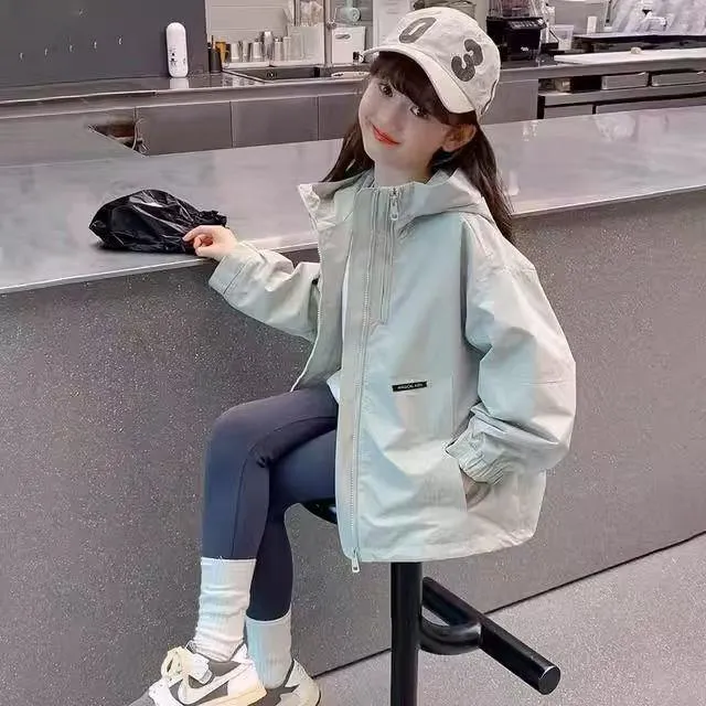 红路皇女童外套连帽冲锋衣春秋款2025新款儿童春装衣服洋派童装女