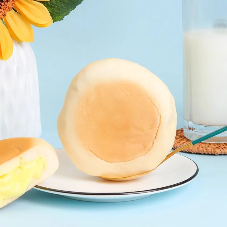 奶皮白面包整箱早餐营养休闲零食充饥代餐小吃软蛋糕点心