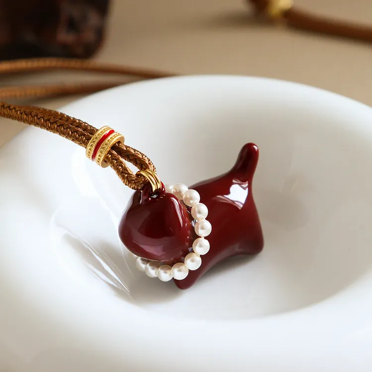 铜合金吊坠 鼎溢原创时尚彩色滴油珠珠猫咪毛衣链饰品精致轻yjy 