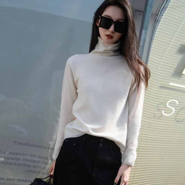 XG雪歌高领长袖毛针织衫2025冬季新款绵羊毛毛衫女XK411023A691