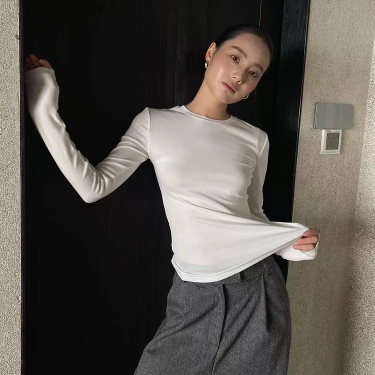 PUIRTY YH辣妹修身显瘦正肩长袖T恤女早秋小众内搭打底衫时尚上衣