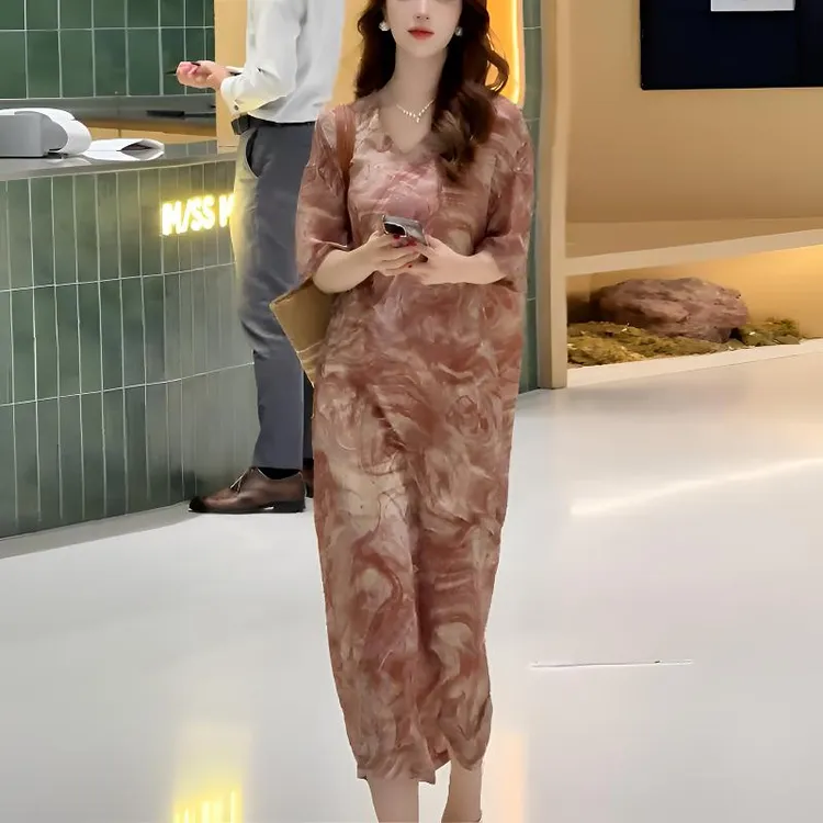 法式时尚度假印花连衣裙女2025夏季新款长裙宽松时尚高级法式裙子