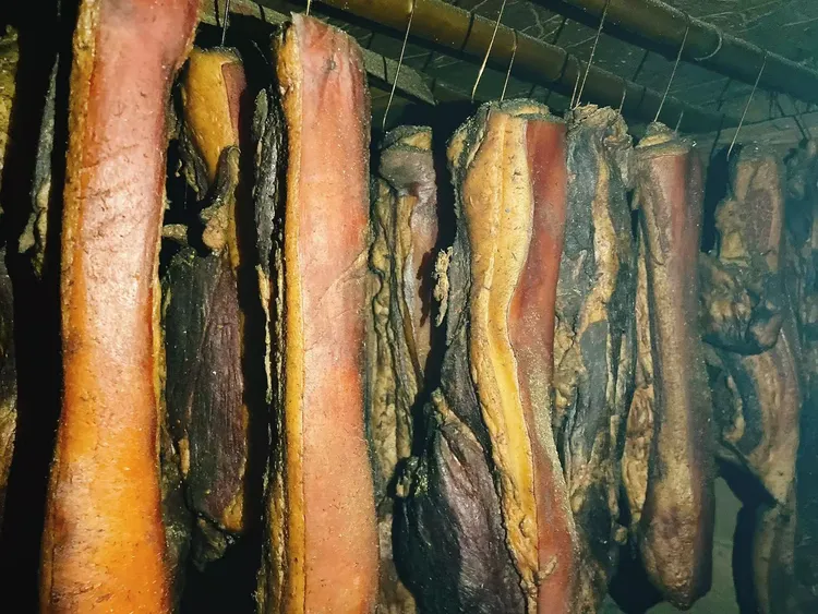 贵州柴火烟熏土猪肉