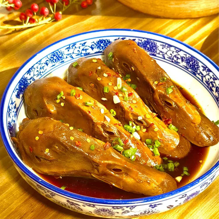 （顺丰）衢州鸭头八只衢州特色美食特色小吃下酒菜开袋即食可加热商品图