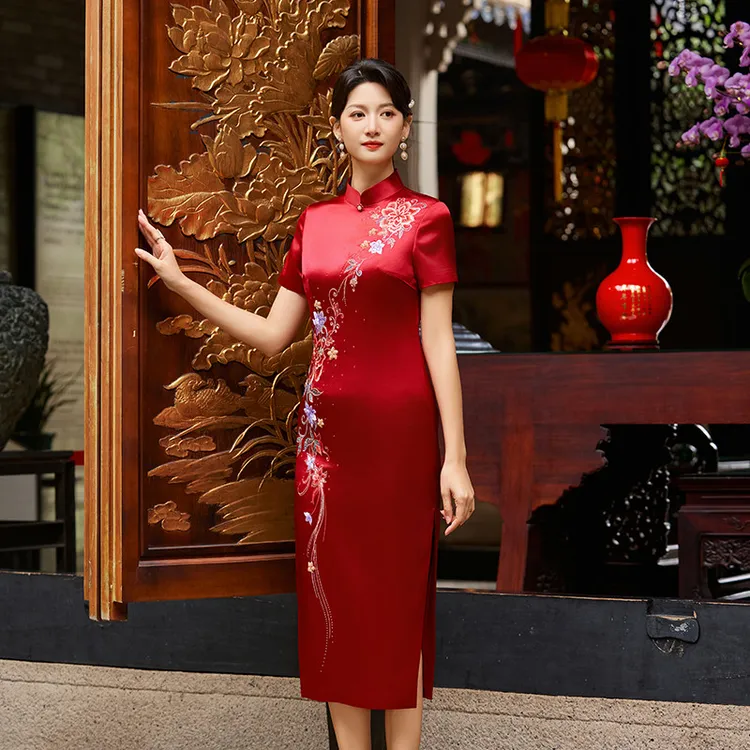 旗袍新款夏季苏绣红色醋酸改良女妈妈中长款喜婆婆婚宴装高端
