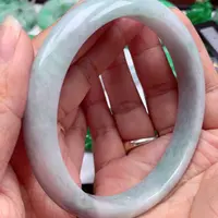 翡翠手镯未镶嵌翡翠