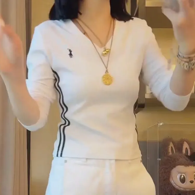 2025早秋新款韩系百搭刺绣V领长袖上衣LK2506445