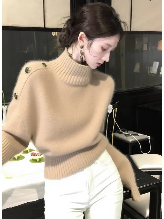 淡人高知穿搭卡其色毛衣女2025秋冬气质氛围感轻熟风针织衫上衣