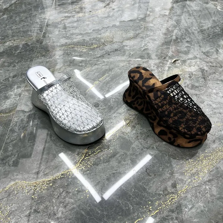 Nina6311新款拖鞋推荐