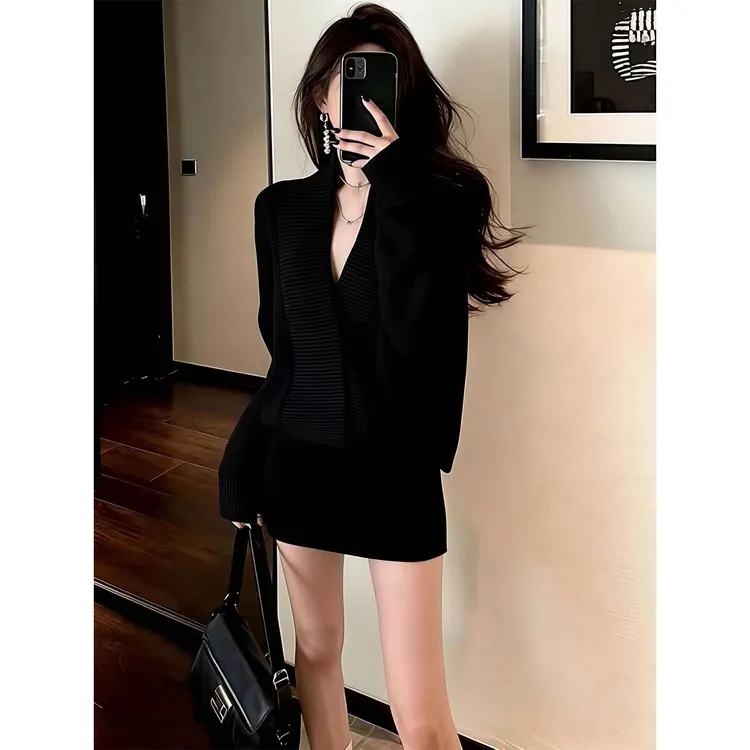 气质黑色V领半身短裙女2025秋冬新款御姐风修身显瘦高级感连衣裙
