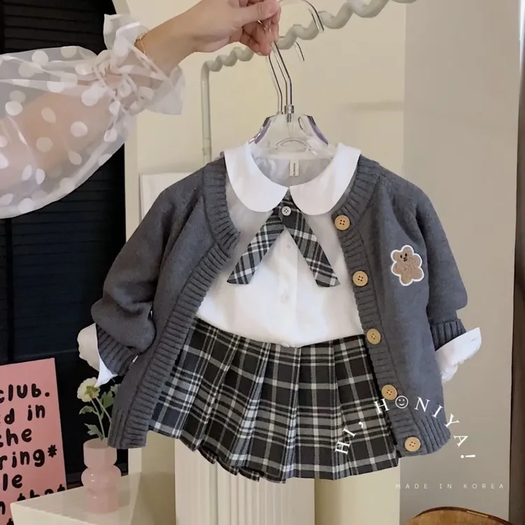 格子女韩版学院风春秋常规套装洋气上衣小童春秋款童装洋气三件套