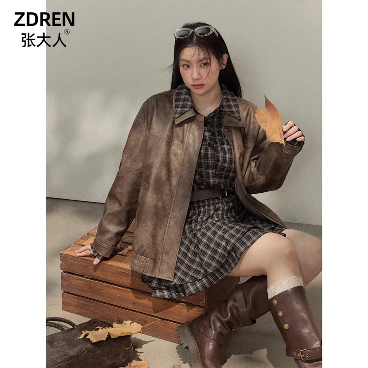 张大人【秋日私语】大码女装微胖妹妹复古宽松设计感皮衣格子裙套装