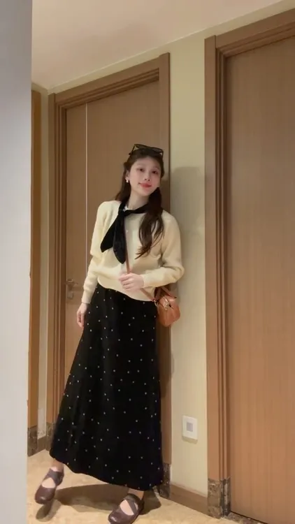 小香风套装女秋冬2025新款韩系千金温柔穿搭针织毛衣波点半身裙子