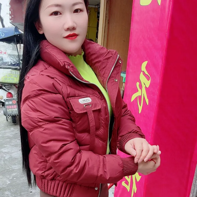 女立领插肩袖短款格子休闲秋冬拼接连帽冬季