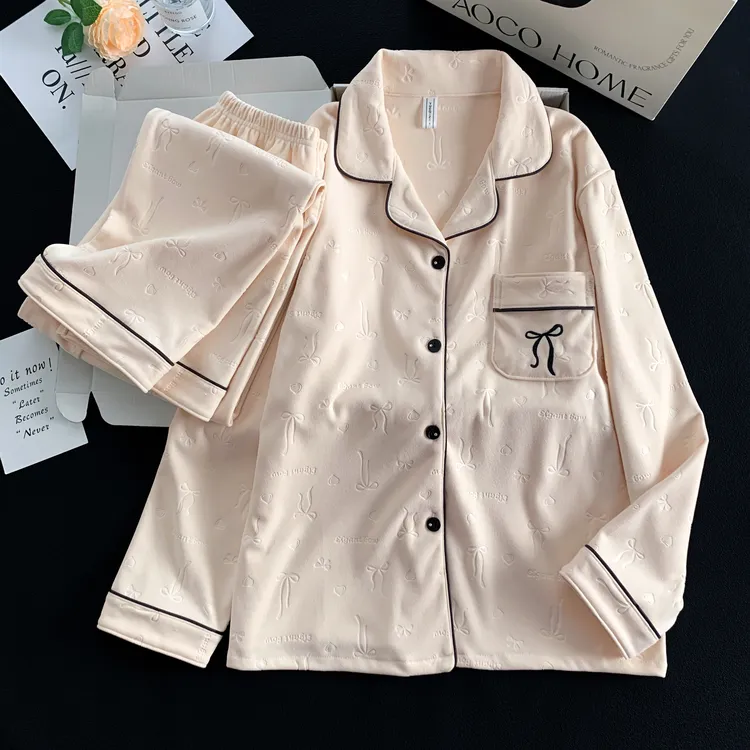 1号【压花德绒】睡衣女压花双面德绒刺绣秋冬款时尚保暖家居服套装