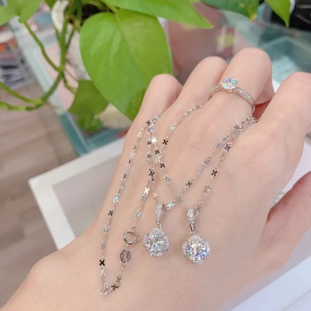 吊坠925银 花片款莫桑锁骨坠子