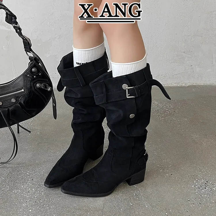 不过膝褶皱堆堆靴尖头粗跟靴子女2025秋季新款显瘦复古粗跟女中靴