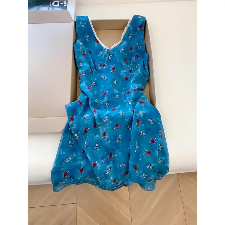 法式蓝色v领碎花背心吊带连衣裙子女夏季2025年新款海边度假短裙
