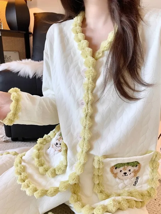 甜美小香风睡衣女款秋冬季保暖空气棉夹层加厚开衫套装家居服可爱