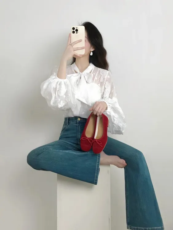 2025春季新款高级感穿搭一整套女白色泡泡袖衬衫牛仔裤显瘦两件套