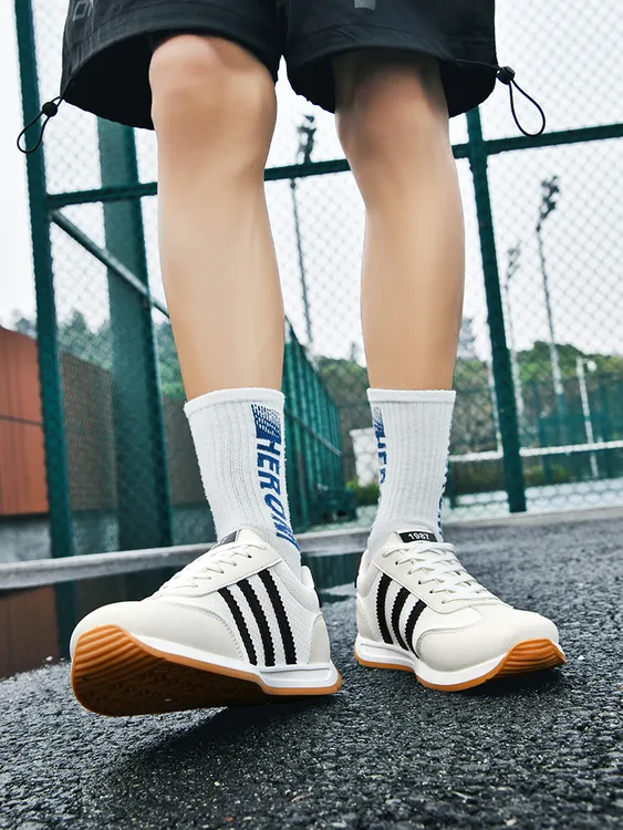 品牌断码秋冬款男士防滑H鞋子男款爆款2025新款加绒防滑耐磨潮流