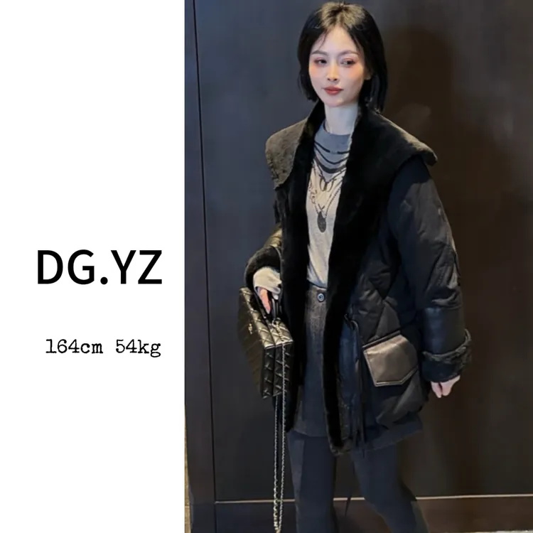 【樱子家】3141F复古工装风抽绳拼接皮毛一体外套