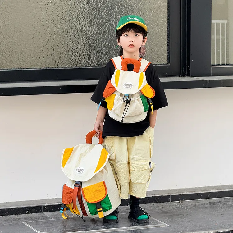 背包双肩包旅行户外男女孩小学生新品书包防水儿童轻便幼儿园出游