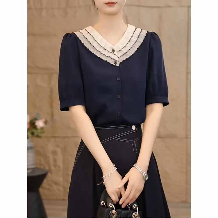 甜美拼色V领短袖衬衫女2025夏季新款洋气宽松显瘦单排扣开衫上衣