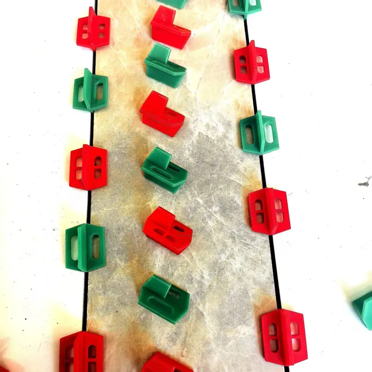 多功能瓷砖十字一字条缝卡红色操作工具