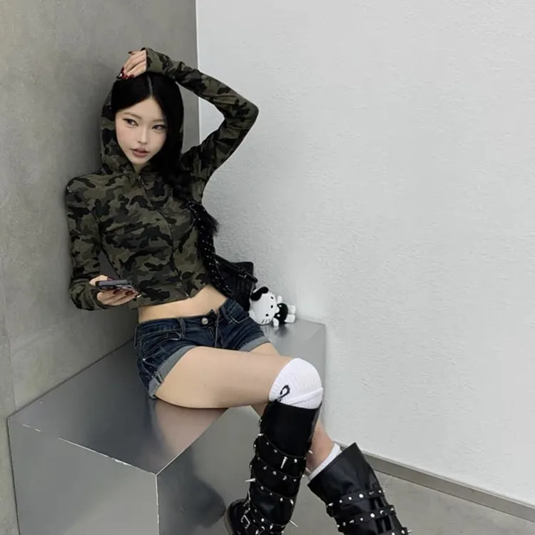 【金贝贝专属】美式复古迷彩双拉链连帽T恤女2025修身短款辣妹上衣