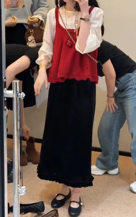 2025早秋新款女装韩系穿搭时尚叠穿马甲衬衫高腰显瘦丝绒半身裙