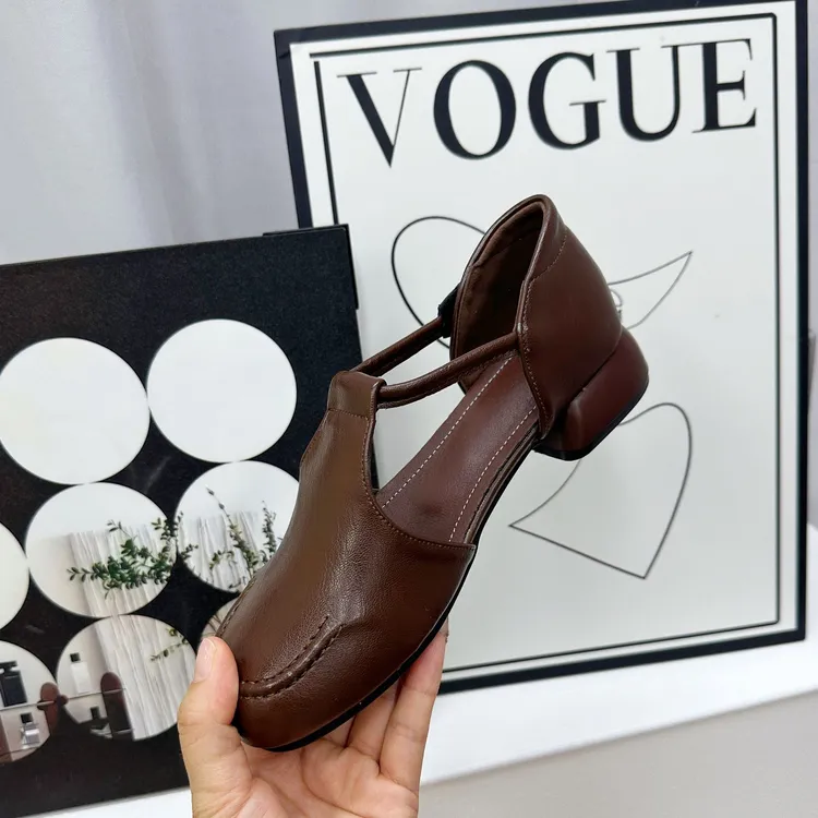 [品牌力荐]2025新款包头透气时尚低跟欧若假日风时装单鞋10611