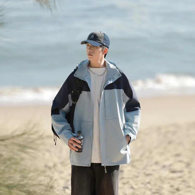 秋冬拼色连帽冲锋衣男女同款百搭休闲外套潮牌户外宽松型长袖上衣